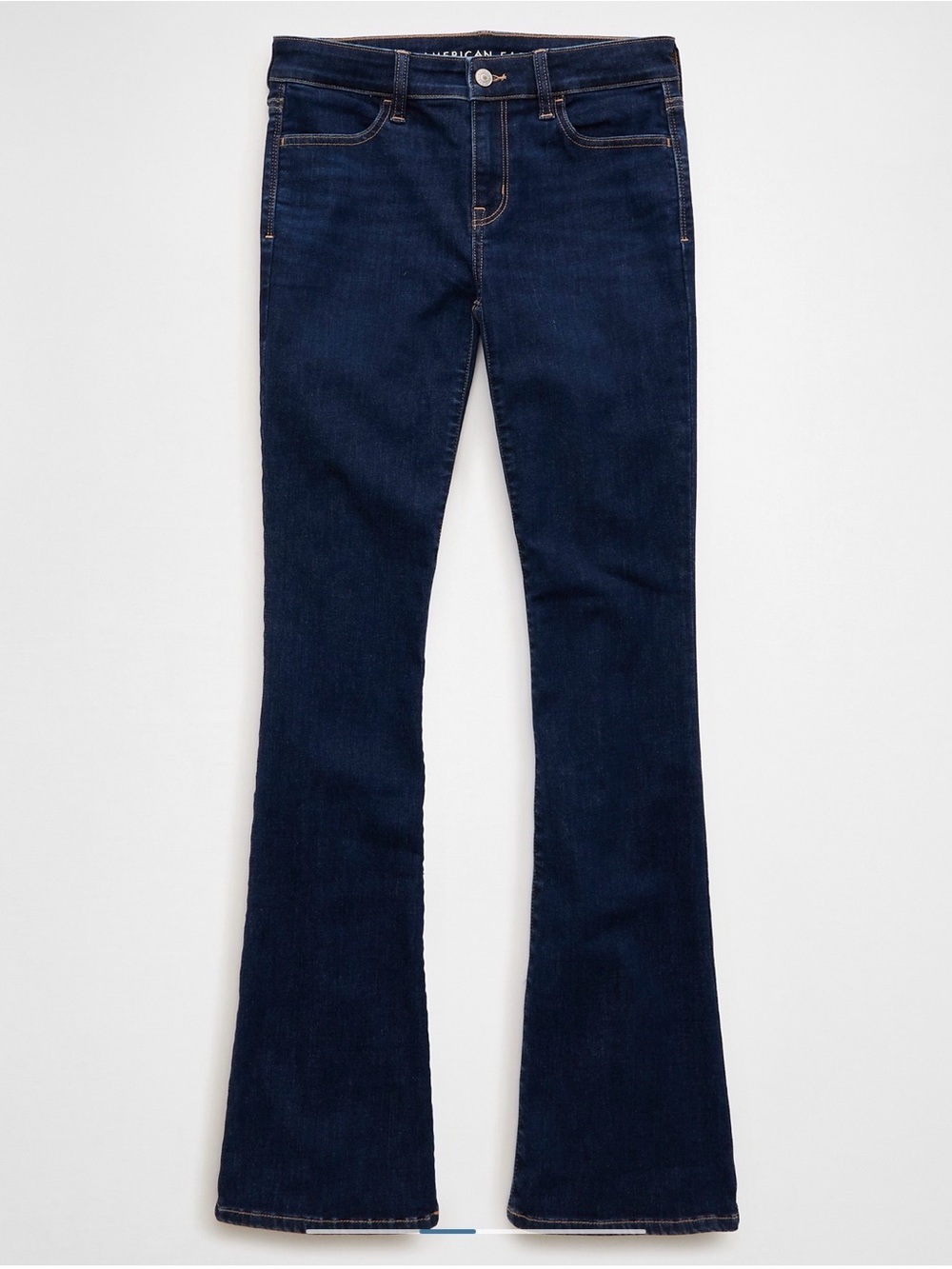 Next Level Stretch
AE Low-Rise Kick Bootcut Jean